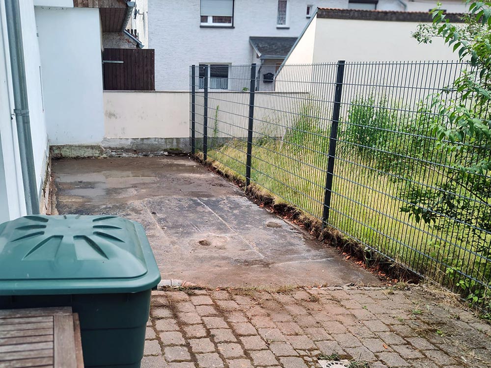 Vorher Bild einer Terrasse